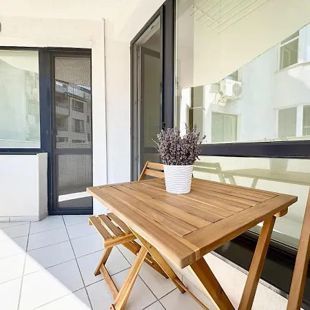 Apartament 8 -sea & Escape